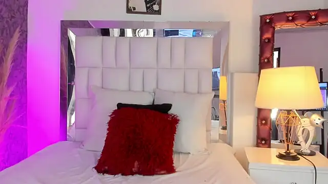 DannaFalco25 online show from February 2025 08:40:01 PM