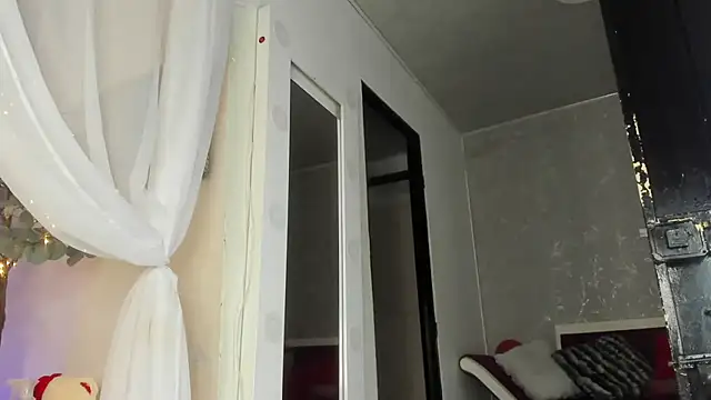 DannaFalco25 online show from February 2025 10:59:02 PM