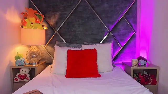 DannaFalco25 online show from September 2025 08:34:02 PM