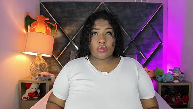 DannaFalco25 online show from October 2025 08:42:01 PM