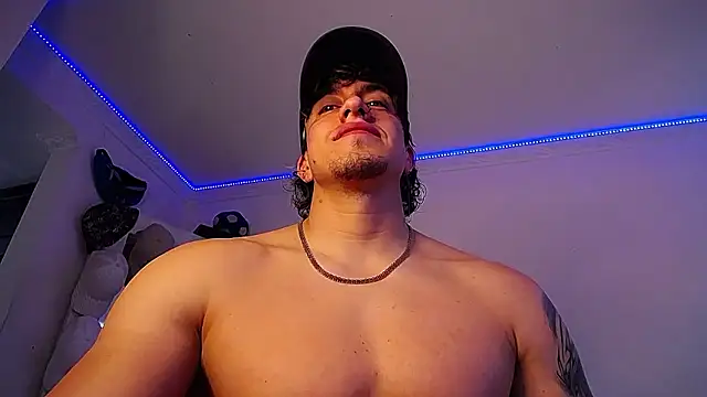 strongboy  online show from September 2025 07:04:02 PM