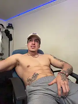 strongboy  online show from April 2026 05:07:01 PM