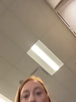 cinnatitties online show from October 2025 03:04:01 PM