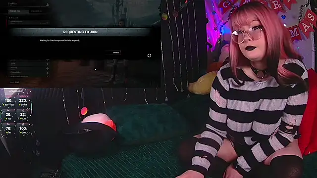 evamila online show from November 2025 01:49:01 AM