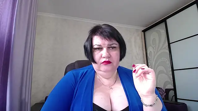 JuicyLady Di online show from November 2025 05:31:01 AM