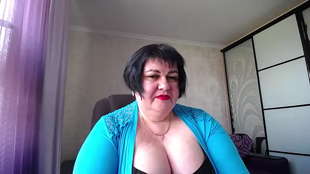 Snapshot of JuicyLady_Di chatting on May 2026 09:25:01 AM JuicyLady Di online show from May 2026 09:25:01 AM
