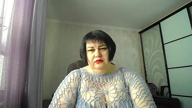 Snapshot of JuicyLady_Di chatting on May 2026 05:14:02 AM JuicyLady Di online show from May 2026 05:14:02 AM