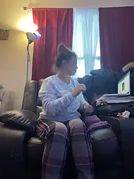 Snapshot of bustybunny25 chatting on December 2025 02:56:02 PM bustybunny25 online show from December 2025 02:56:02 PM