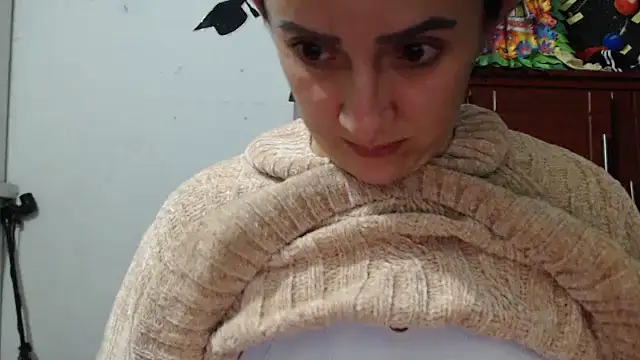 DeepAnal07 online show from December 2025 03:45:02 AM