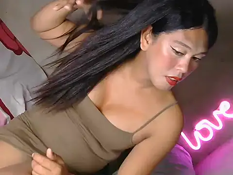 Snapshot of Chexylog chatting on November 2025 07:20:01 AM Chexylog online show from November 2025 07:20:01 AM