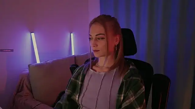 Snapshot of AskAlexa chatting on September 2025 03:30:01 AM AskAlexa online show from September 2025 03:30:01 AM