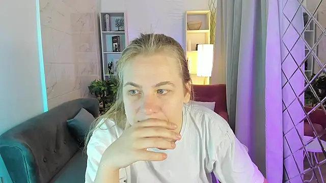 JadeSoft online show from September 2025 08:23:01 PM