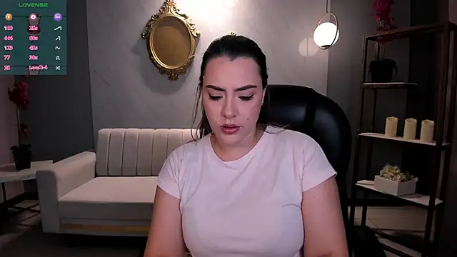 Snapshot of MartinnaBonnet chatting on December 2024 11:21:01 AM MartinnaBonnet online show from December 2024 11:21:01 AM