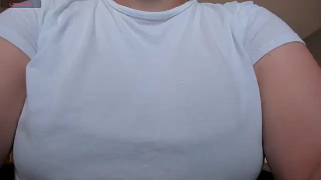 Snapshot of MartinnaBonnet chatting on February 2025 10:47:02 AM MartinnaBonnet online show from February 2025 10:47:02 AM