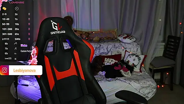 Snapshot of Just_alice chatting on January 2025 06:56:01 PM Just alice online show from January 2025 06:56:01 PM