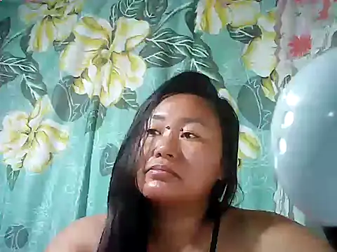 Snapshot of Sexyhorney4u chatting on October 2025 09:34:02 PM Sexyhorney4u online show from October 2025 09:34:02 PM