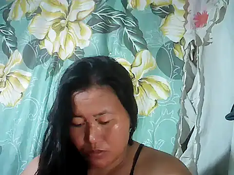 Snapshot of Sexyhorney4u chatting on October 2025 09:43:02 AM Sexyhorney4u online show from October 2025 09:43:02 AM