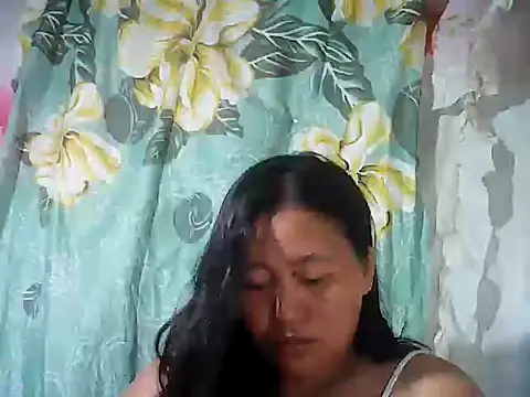 Snapshot of Sexyhorney4u chatting on November 2025 04:01:02 AM Sexyhorney4u online show from November 2025 04:01:02 AM