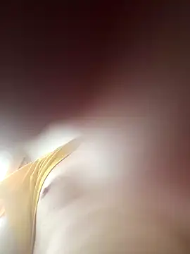 Snapshot of bms125 chatting on December 2024 04:26:02 AM bms125 online show from December 2024 04:26:02 AM