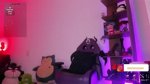 EmmaRusso online show from April 2026 07:36:01 PM