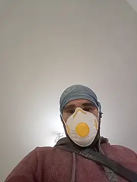 Snapshot of Sergiucazzo chatting on December 2025 09:14:01 AM Sergiucazzo online show from December 2025 09:14:01 AM