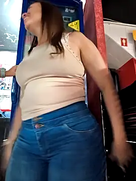 Nanybaker95 online show from November 2025 04:12:01 AM