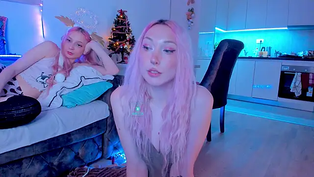 Snapshot of AlexRoseLiRed chatting on December 2024 11:08:02 PM AlexRoseLiRed online show from December 2024 11:08:02 PM