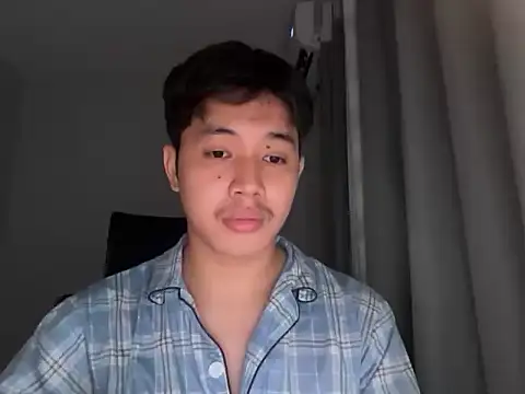 kevinthehottest online show from December 2025 03:52:02 PM