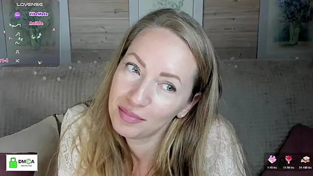 Snapshot of Queenymel chatting on November 2025 01:00:02 PM Queenymel online show from November 2025 01:00:02 PM