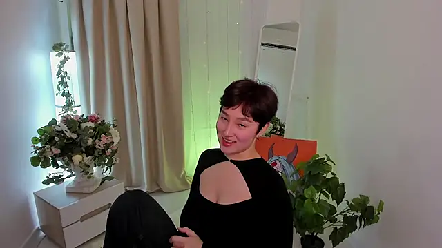 So audrey online show from November 2025 08:57:01 AM