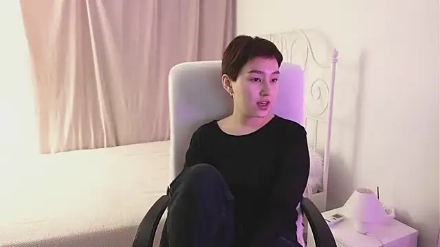 So audrey online show from December 2025 06:55:02 AM