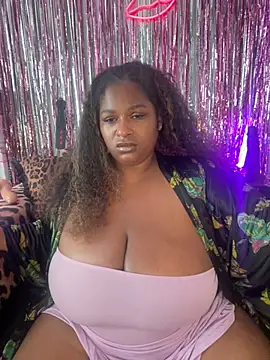 BigFineSelena online show from June 2026 02:55:02 PM