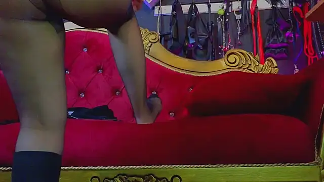 Snapshot of PerlaDivaio chatting on October 2025 02:32:02 PM PerlaDivaio online show from October 2025 02:32:02 PM