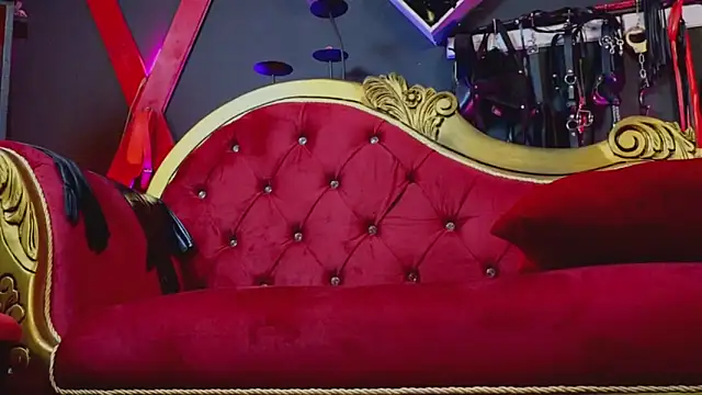 Snapshot of PerlaDivaio chatting on November 2025 02:16:02 PM PerlaDivaio online show from November 2025 02:16:02 PM