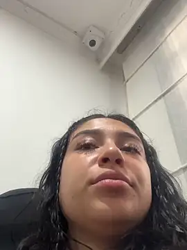 Snapshot of dayra_angels chatting on October 2025 07:11:01 PM dayra angels online show from October 2025 07:11:01 PM