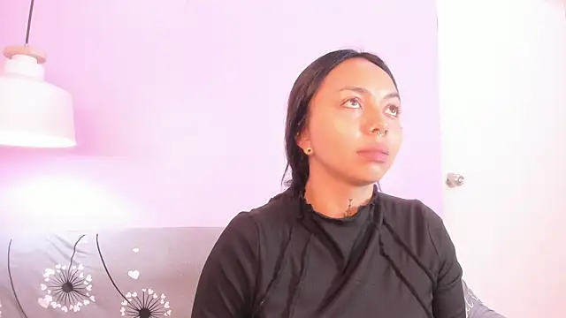 Snapshot of miss_soffi_ chatting on July 2026 12:18:02 PM miss soffi online show from July 2026 12:18:02 PM