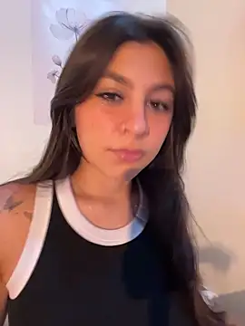 loolla 23 online show from February 2026 01:59:02 AM