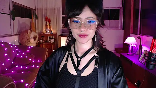 Aquamarinebubble online show from October 2025 03:06:01 AM