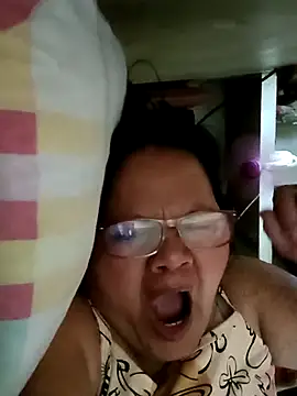 Chubbysweetmom online show from April 2026 05:48:02 AM