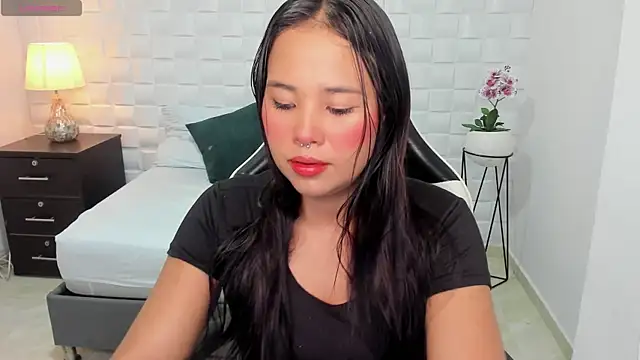 Snapshot of isabella_florez chatting on December 2024 12:24:01 PM isabella florez online show from December 2024 12:24:01 PM