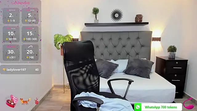 Snapshot of isabella_florez chatting on March 2025 03:18:02 PM isabella florez online show from March 2025 03:18:02 PM