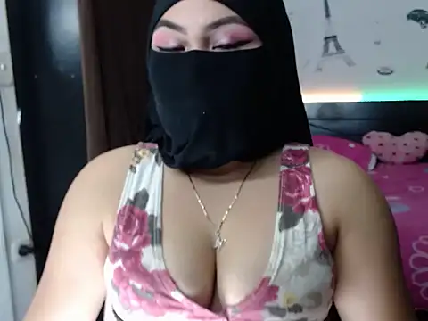 Snapshot of Hana___ chatting on December 2024 05:56:02 AM Hana online show from December 2024 05:56:02 AM