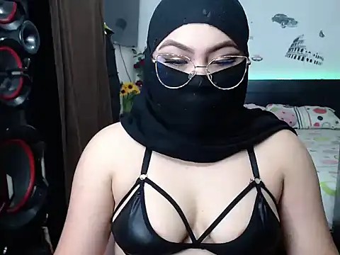 Snapshot of Hana___ chatting on January 2025 08:28:01 PM Hana online show from January 2025 08:28:01 PM