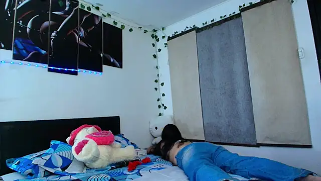 yesie hot online show from July 2026 12:53:02 AM