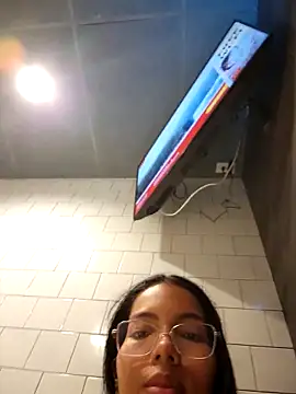 Snapshot of SheenaBrooke chatting on September 2025 12:55:01 AM SheenaBrooke online show from September 2025 12:55:01 AM