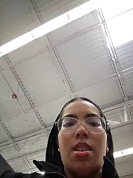 Snapshot of SheenaBrooke chatting on October 2025 03:20:01 PM SheenaBrooke online show from October 2025 03:20:01 PM