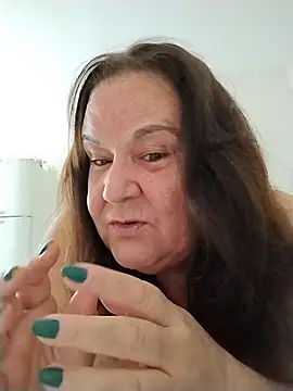 Yaya Mineira online show from November 2025 10:45:02 AM