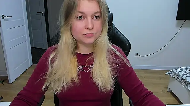 Snapshot of stacy_miracle chatting on January 2025 07:32:02 PM stacy miracle online show from January 2025 07:32:02 PM