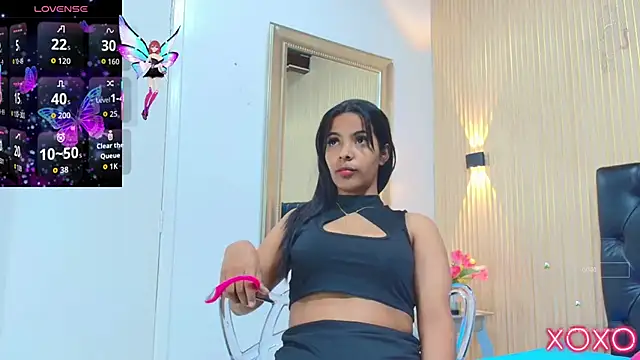 Snapshot of _Valeria_Brown chatting on November 2025 08:42:01 PM Valeria Brown online show from November 2025 08:42:01 PM