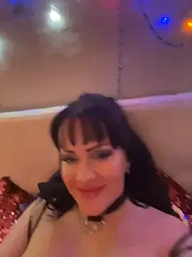 Snapshot of Lolaley2 chatting on January 2025 08:10:02 PM Lolaley2 online show from January 2025 08:10:02 PM